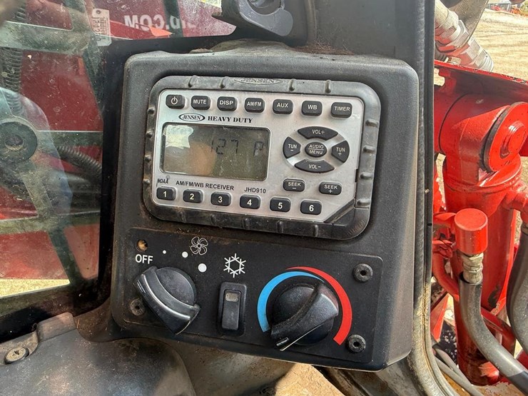 takeuchi-tl12v2-image-26