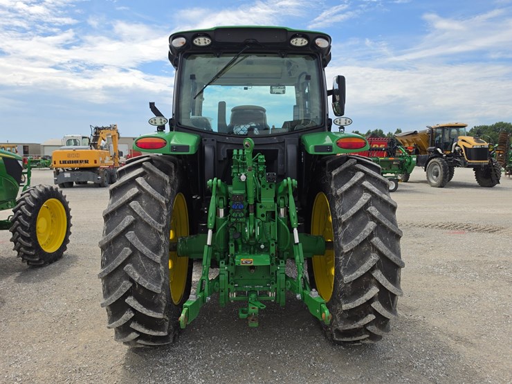 2024-john-deere-6r-155-image-12