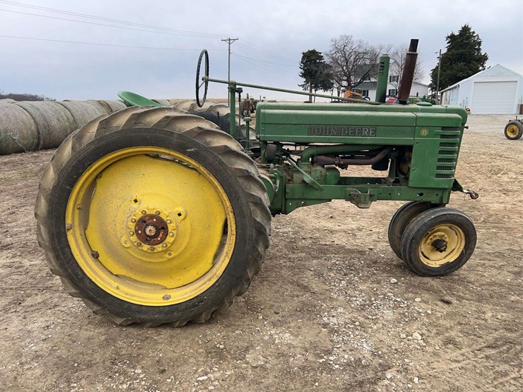 john-deere-model-b-image-6