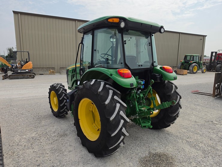 2019-john-deere-5100e-image-22