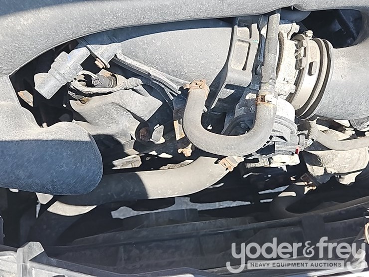 2015-ford-transit-image-26