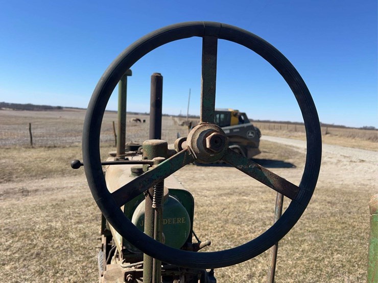 john-deere-model-b-image-40