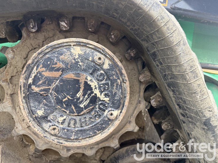 2018-deere-331g-image-14