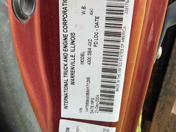 2005-international-durastar-4300-image-23
