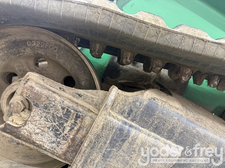 2018-deere-331g-image-18