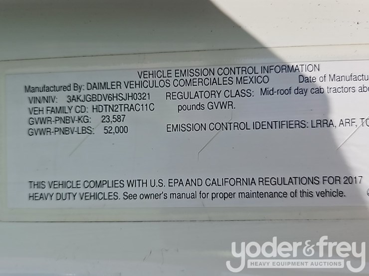 2017-freightliner-cascadia-113-image-43