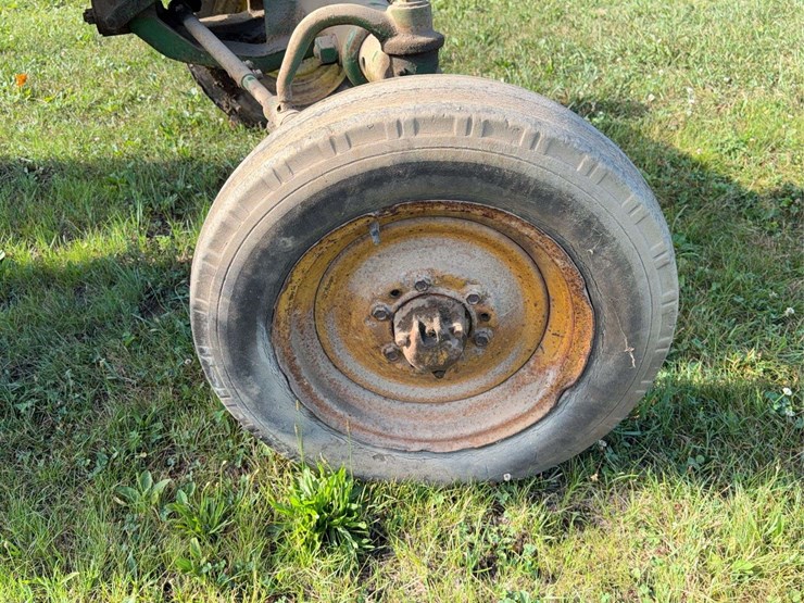 john-deere-model-b-image-18