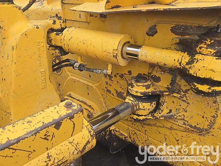 2020-komatsu-d61px-24-image-29