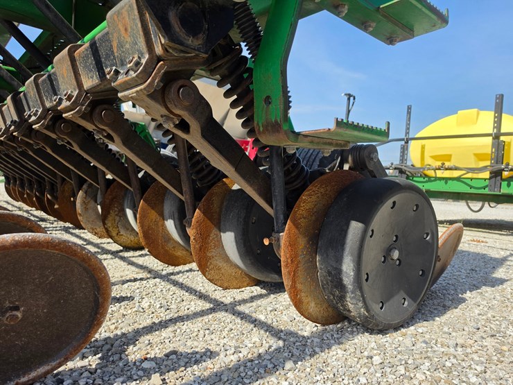 2002-john-deere-1590-image-12