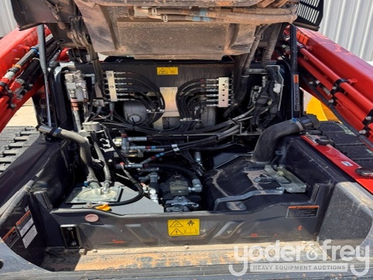 2023-kubota-svl97-2-image-6