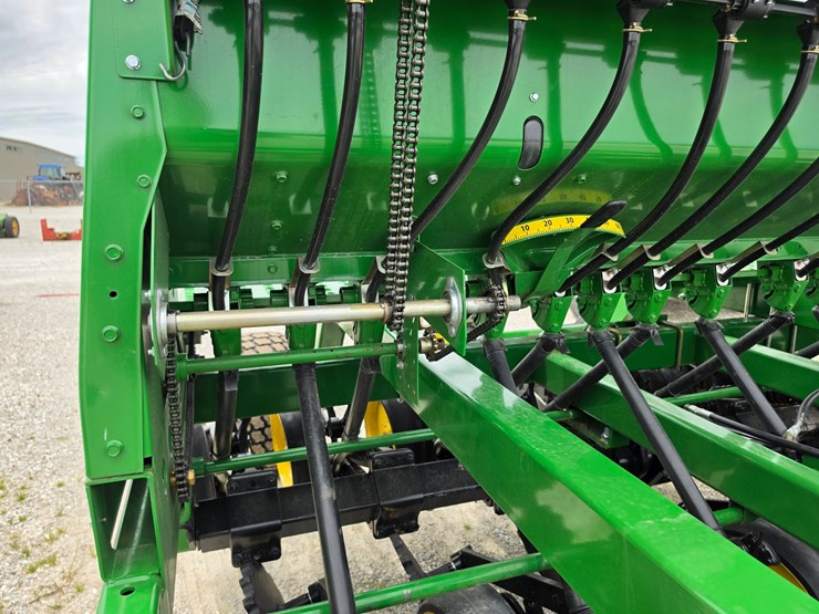 1996-john-deere-750-image-5