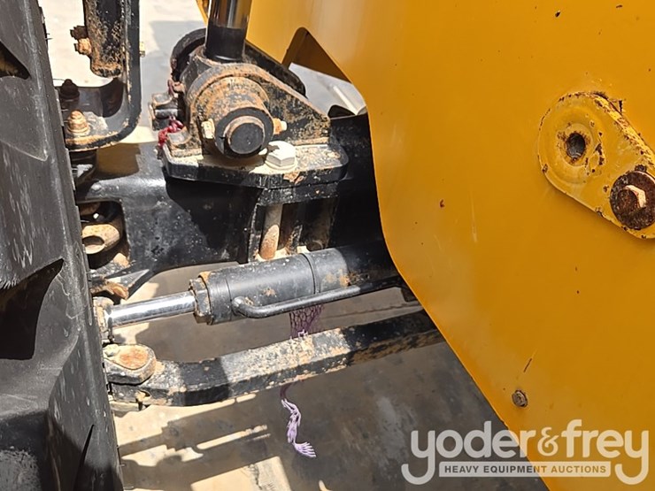 2017-jcb-510-56-image-40