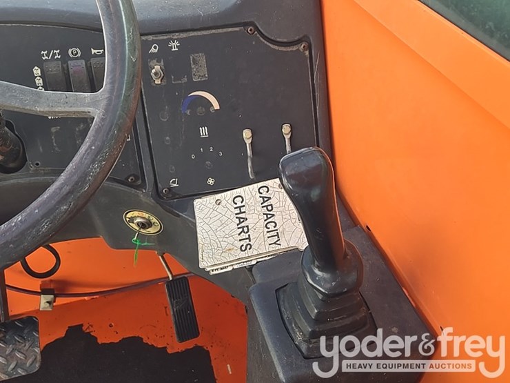 2012-jlg-g6-42a-image-47