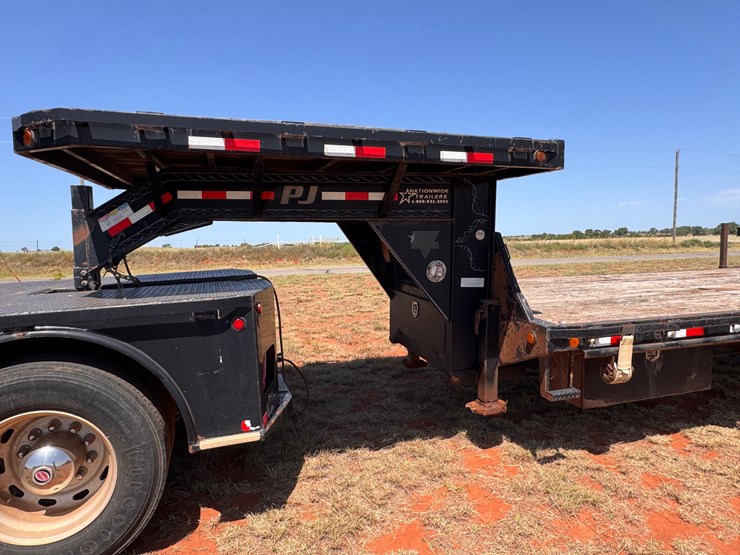 2014-pj-flatbed-image-2