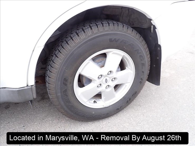 2009-ford-escape-image-16