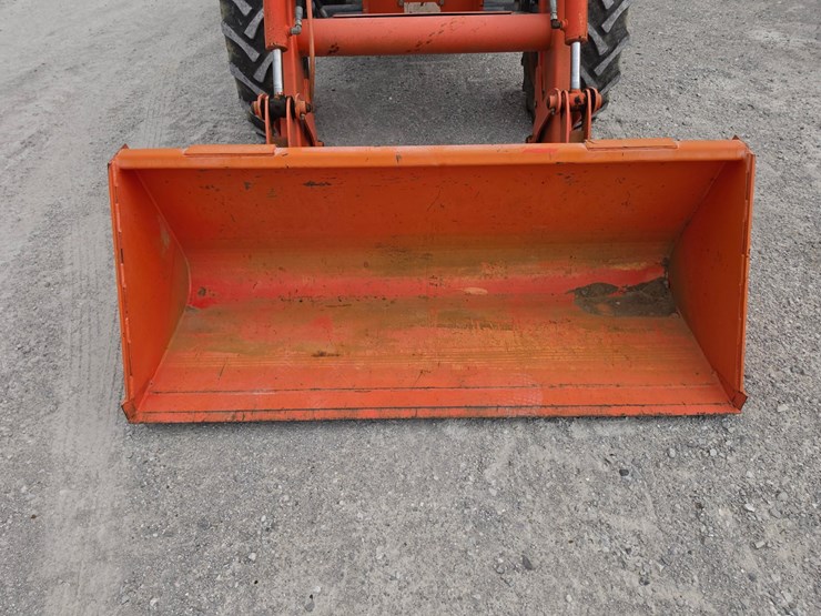 2006-kubota-m8540d-image-3