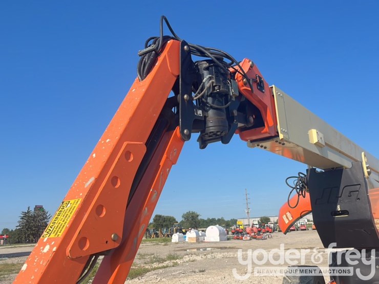 2013-jlg-1250ajp-image-31