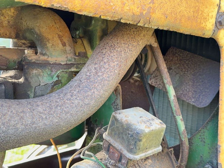 john-deere-630-image-22