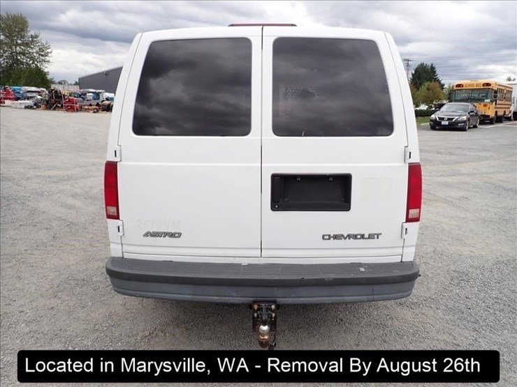 2004-chevrolet-astro-image-16