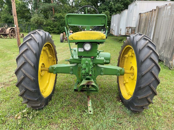 john-deere-model-b-image-4