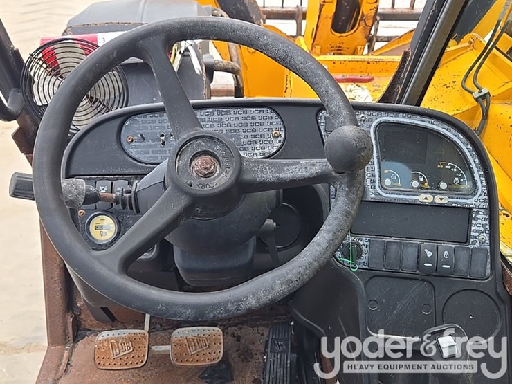 2017-jcb-510-56-image-62