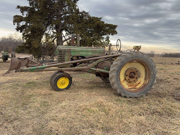 john-deere-a-image-2