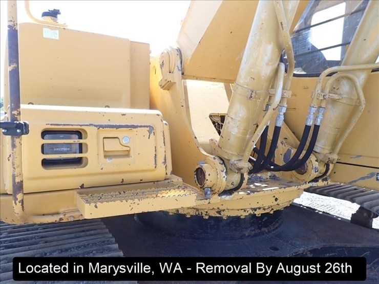 1997-john-deere-230-image-13