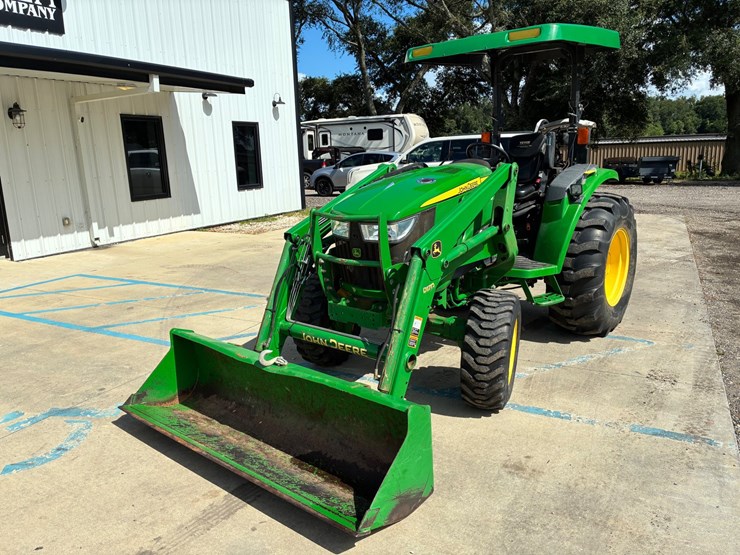 john-deere-4052m-image-2