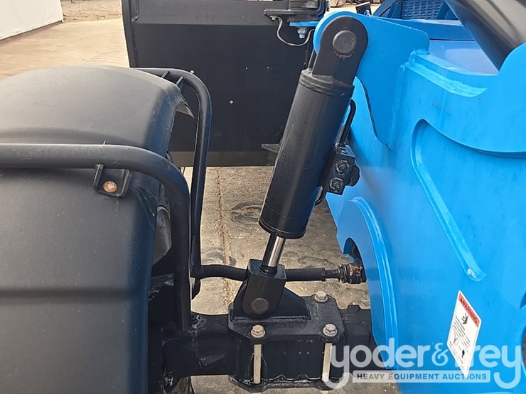 2018-genie-gth844-image-27