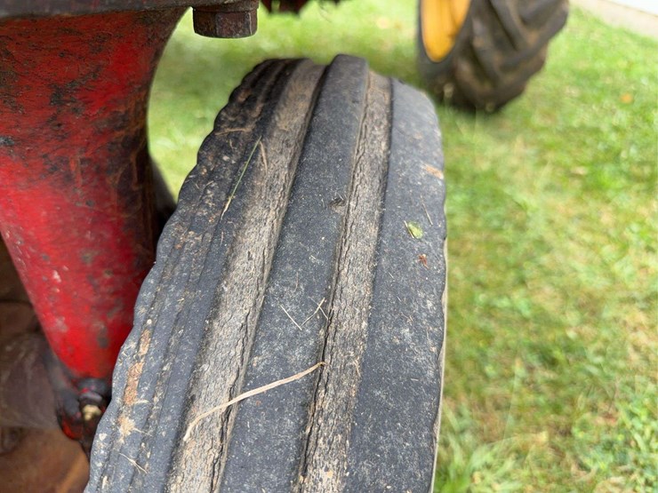 massey-ferguson-33-image-14