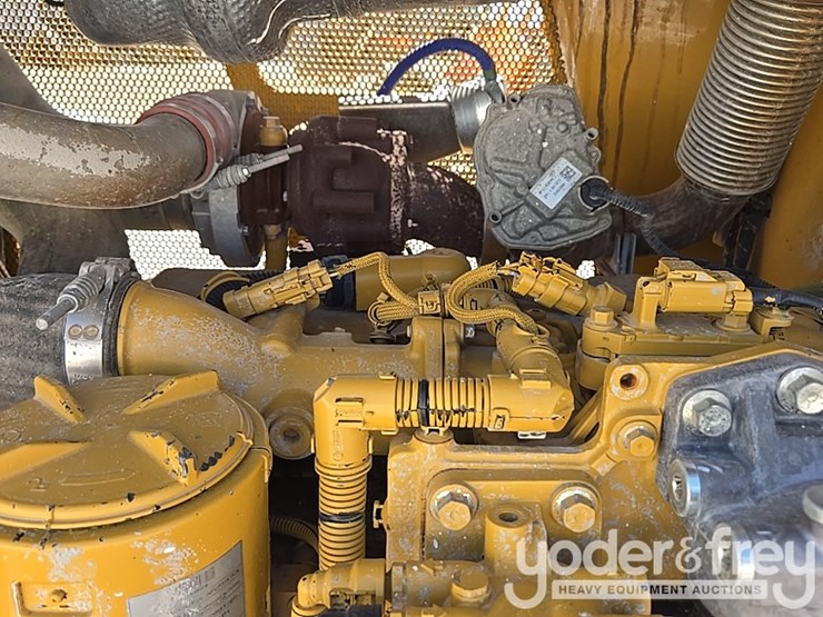 2019-caterpillar-d5k2-image-44