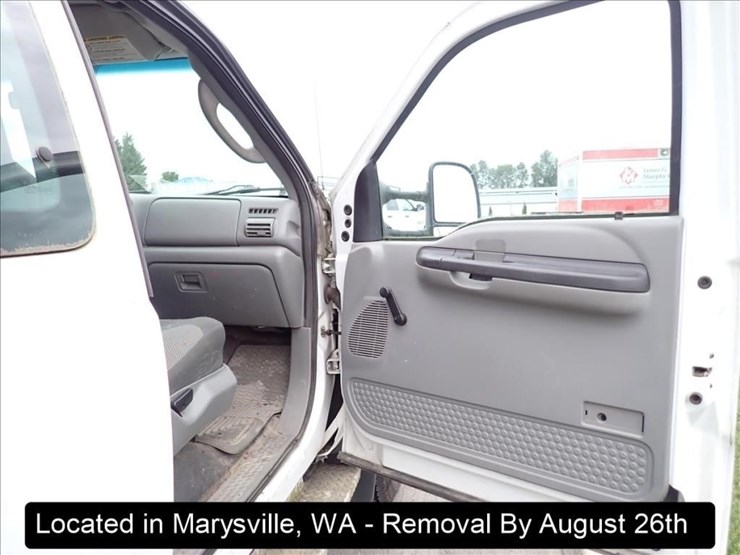 2006-ford-f550-image-5