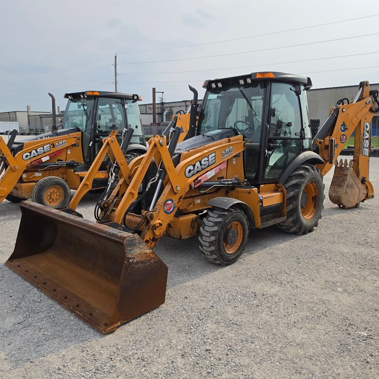 2015 CASE 580SN