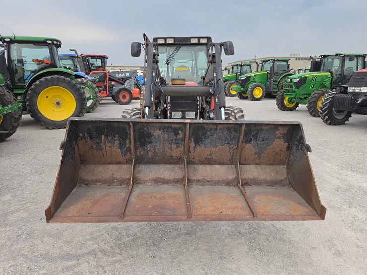 1996-massey-ferguson-6180-image-2