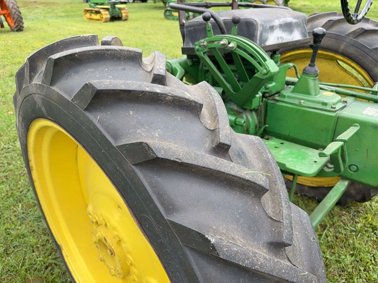 1957-john-deere-420-image-35