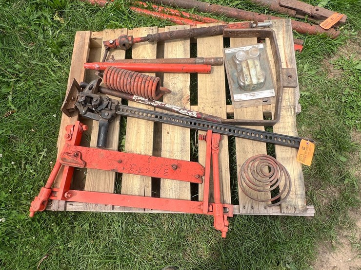 #9571-•-misc.-allis-chalmers-parts-image-1