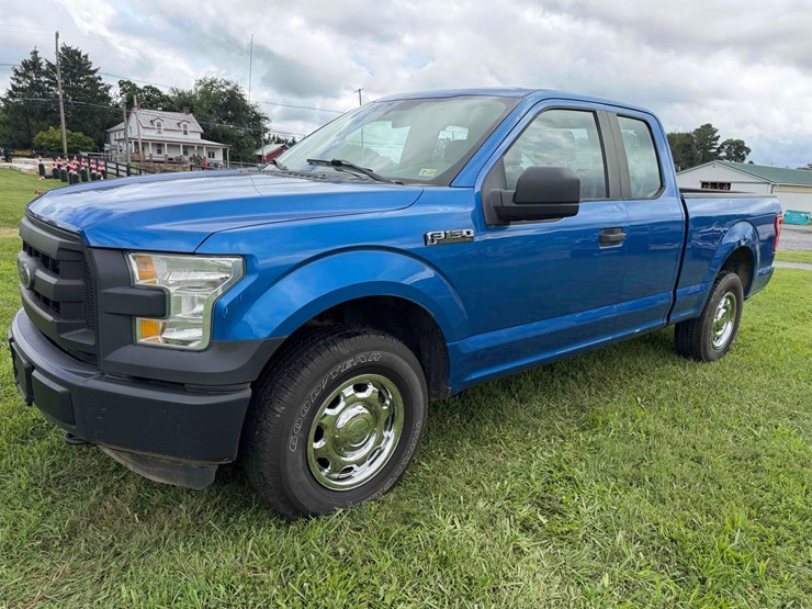 2015-ford-f150-xl-image-1