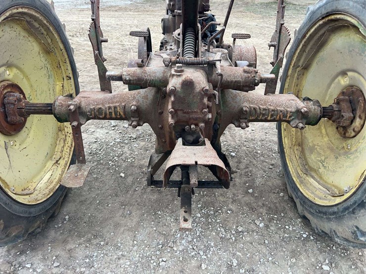 john-deere-model-b-image-28