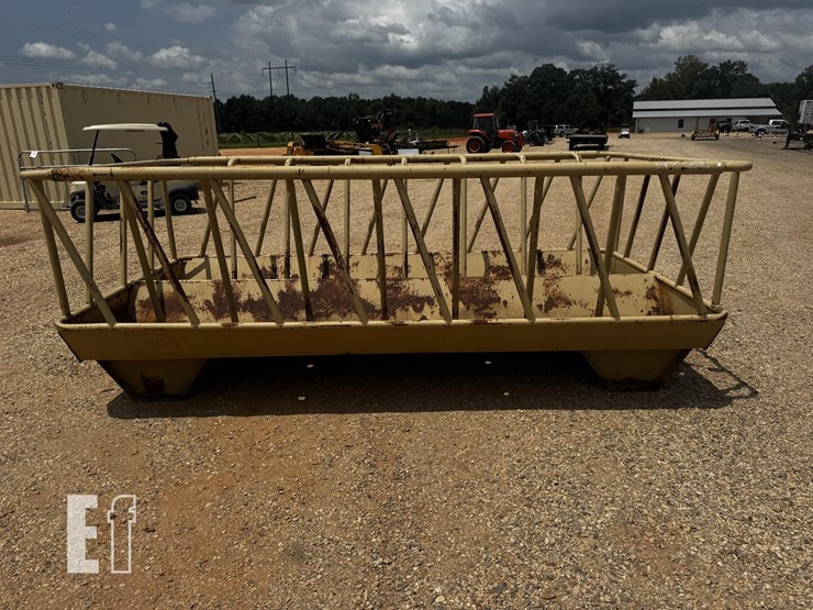hay-/-silage-feeder-image-5