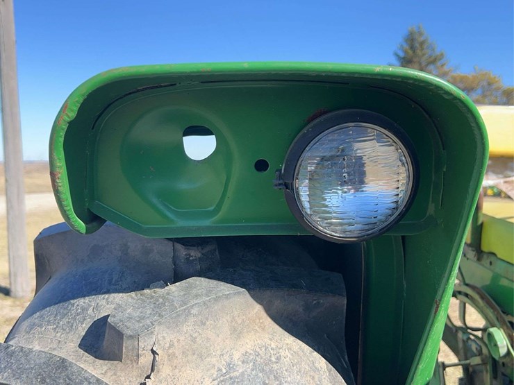 john-deere-720-image-34