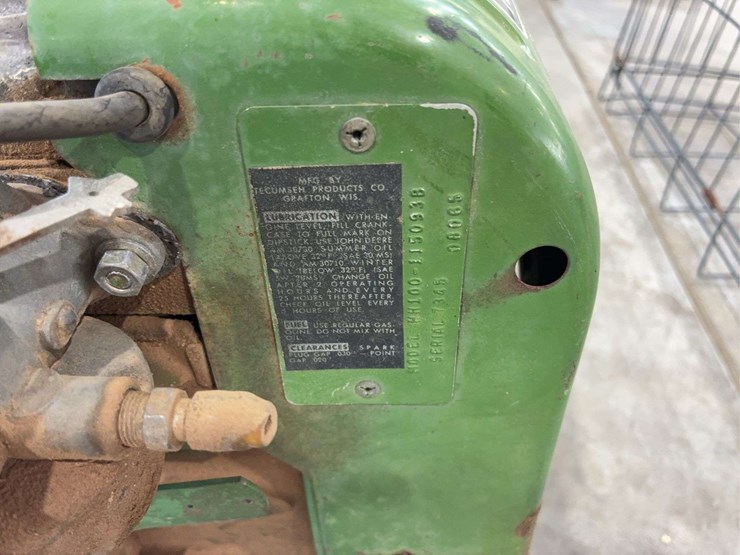 solid-state-ignition-gas-motor-and-metal-jerry-can-image-5