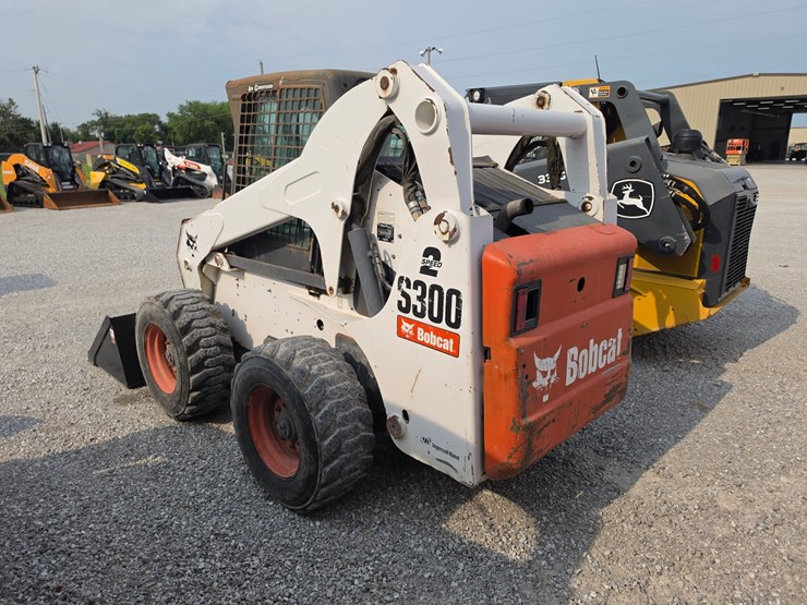 2007-bobcat-s300-image-16