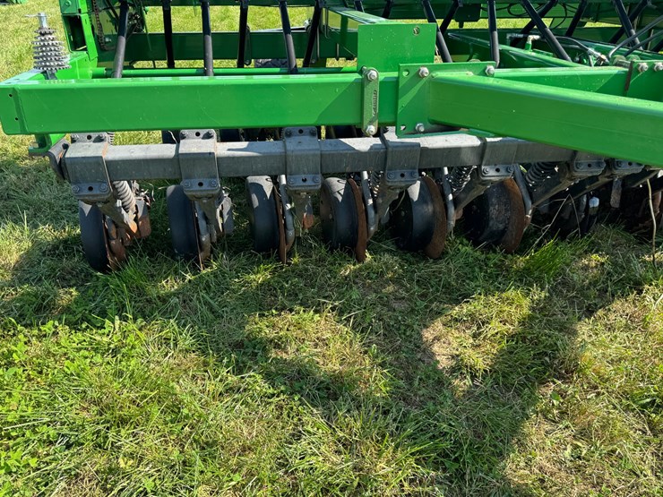 john-deere-1590-image-18