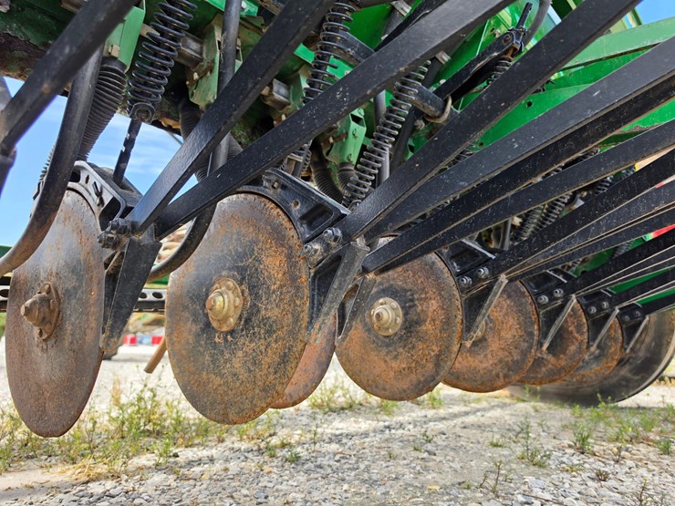 2023-john-deere-bd1108-image-4