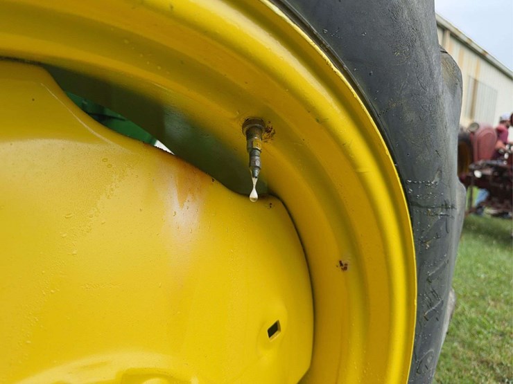 2010-john-deere-2010-image-43