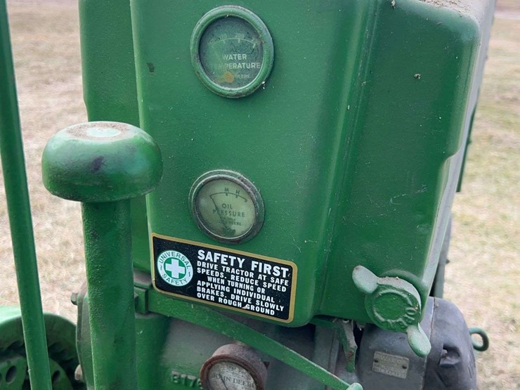 john-deere-model-b-image-41