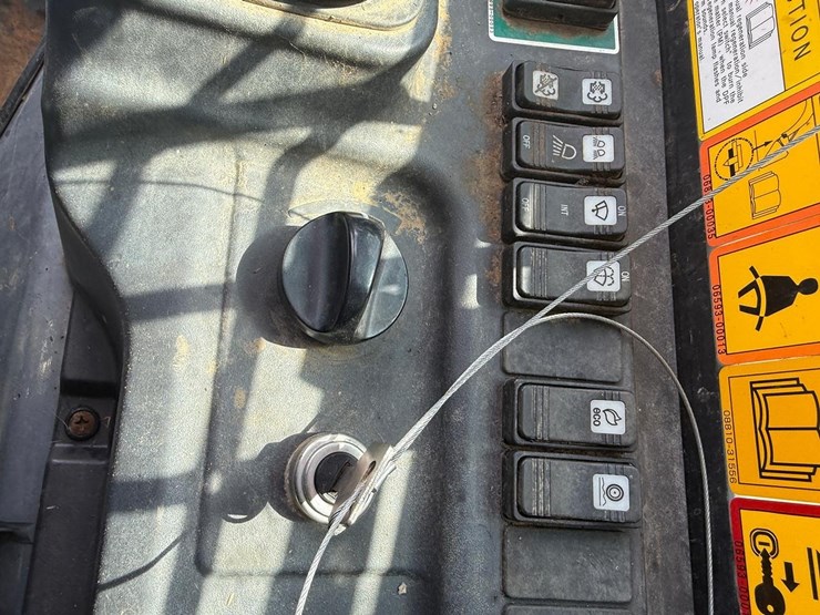 takeuchi-tl12v2-image-25