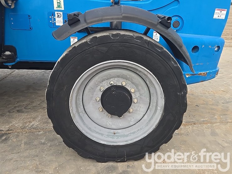 2018-genie-gth844-image-11