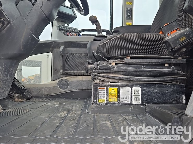 2019-caterpillar-938m-image-50