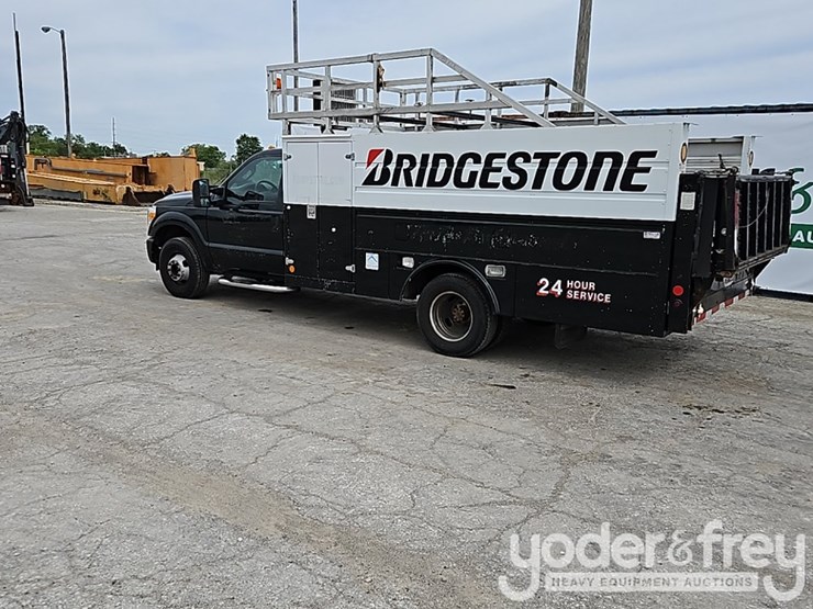 2014-ford-f350-sd-image-3